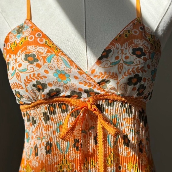 Vibrant Orange Floral Camisole Top - Picture 4 of 7